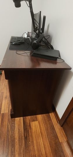 Office Desk For Free