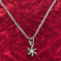 925 🌺 NEW 🌺 SILVER 🌺 Necklace 🌺 With Beautiful Flower 🌺 Pendent 