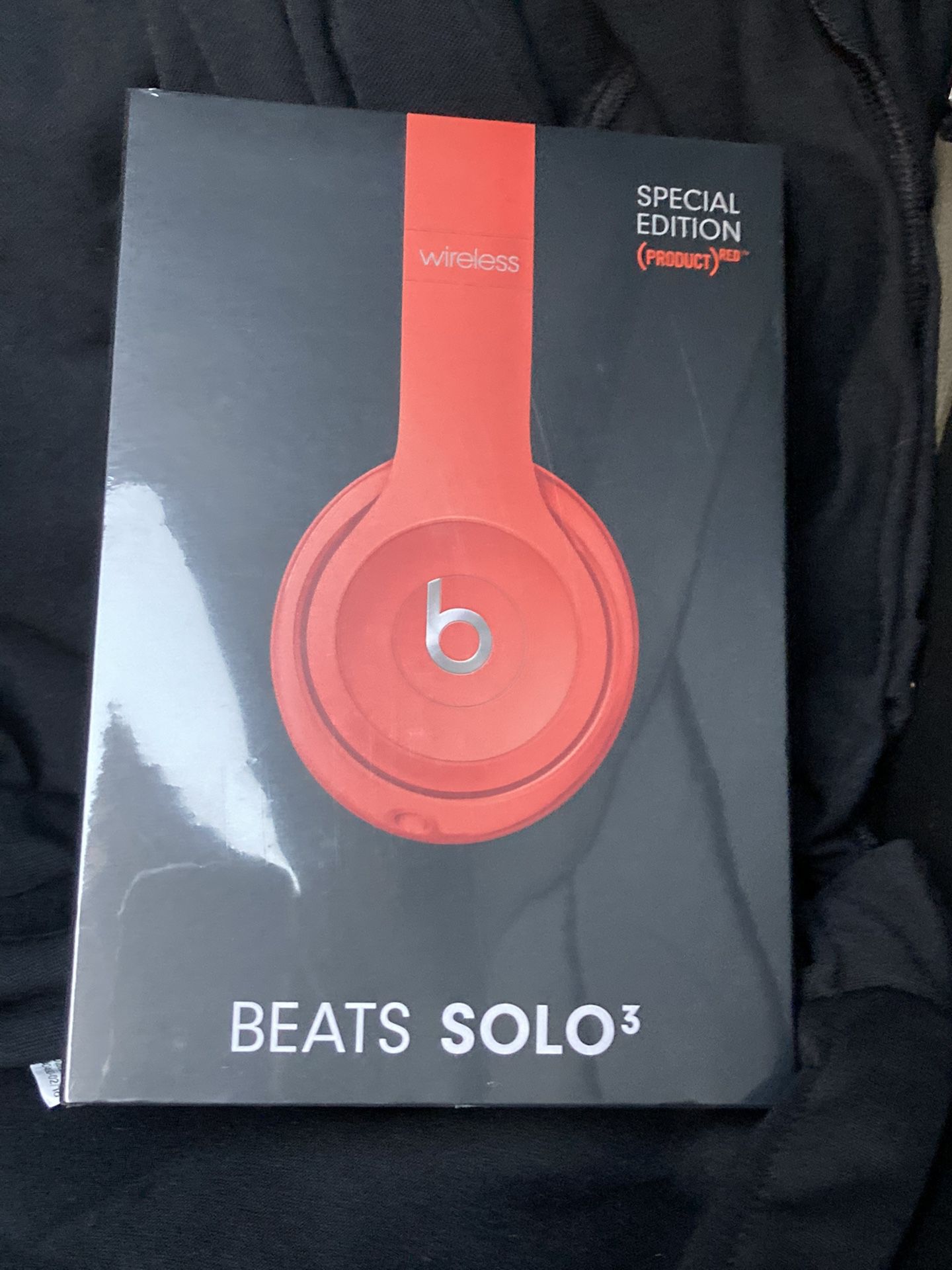 Beats solo3 special edition red
