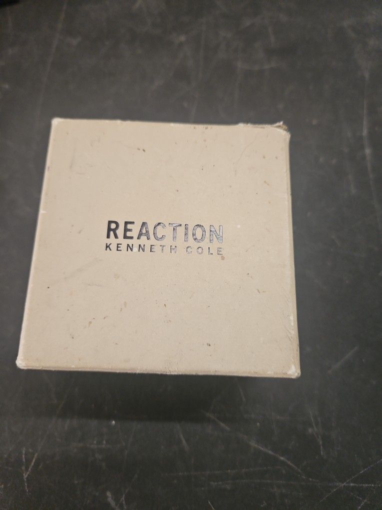 Reloj Kennet Cole Reaction