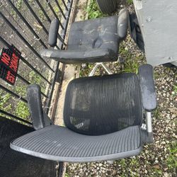 Free Chairs 