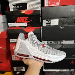 DS LeBron Witness 6 Pure Platinum size 10.5