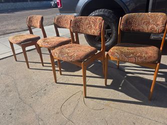 Mid Century Dining room chairs