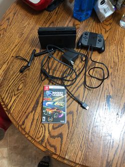 Nintendo switch plus 1 game