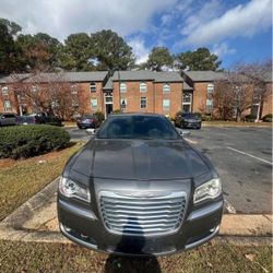 2012 Chrysler Limited 