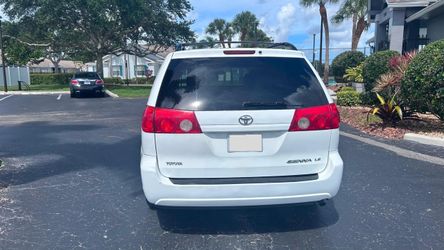 2010 Toyota Sienna