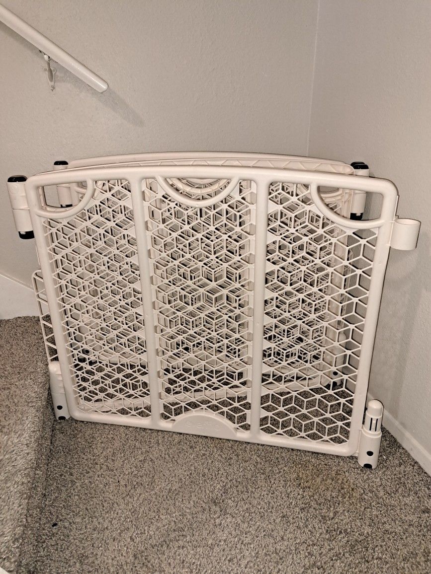 Foldable Dog/Baby Gate