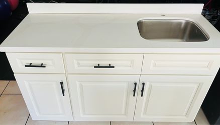 Small kitchen, kitchenette