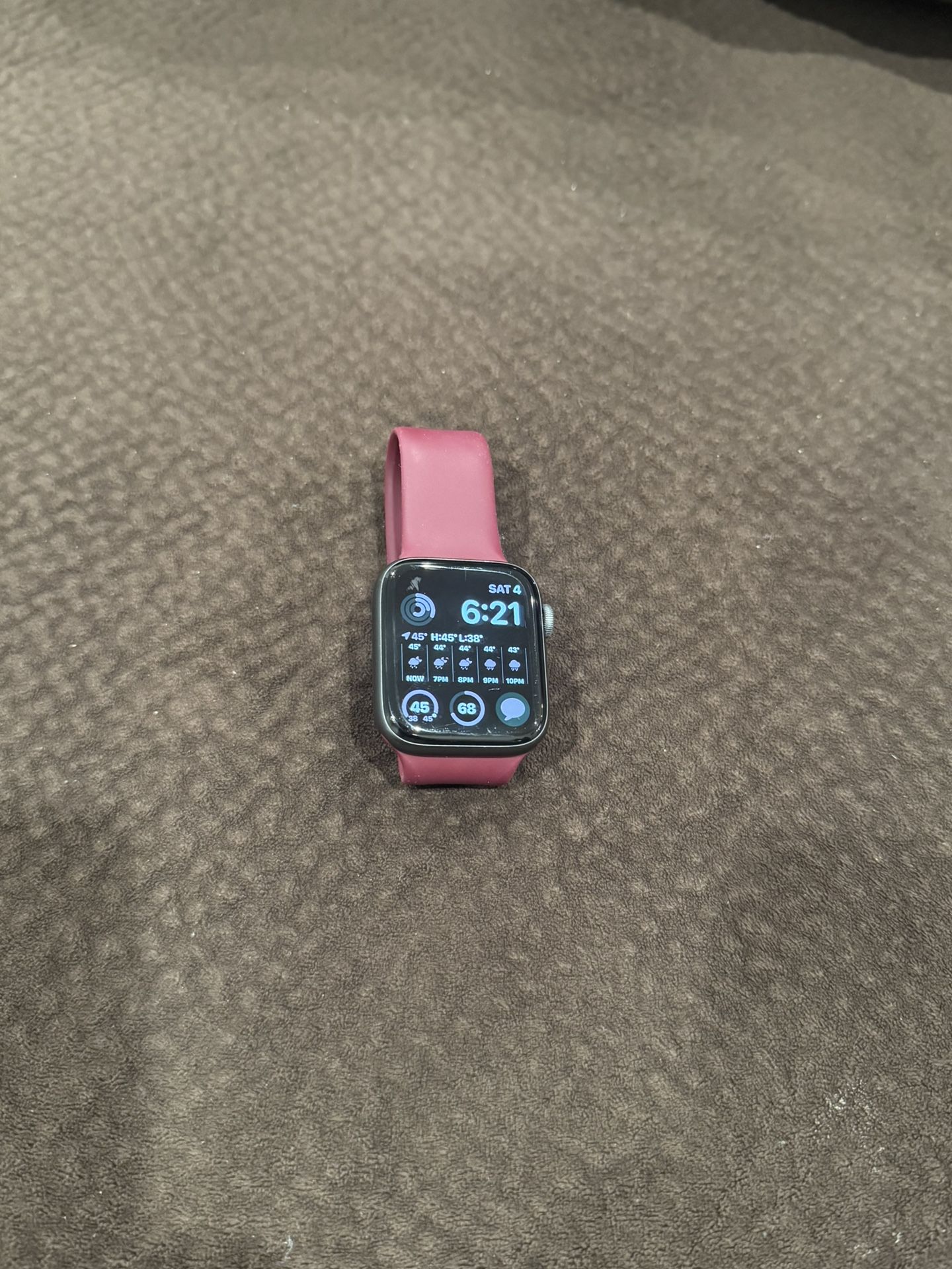 Apple Watch Series 4 / 44mm Black W/ Cellular