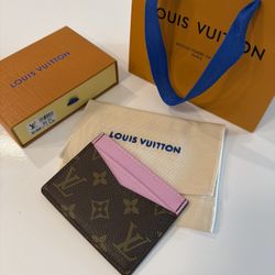 Cardholder 