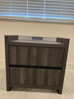 Brand New Night Stands (set Of 2)