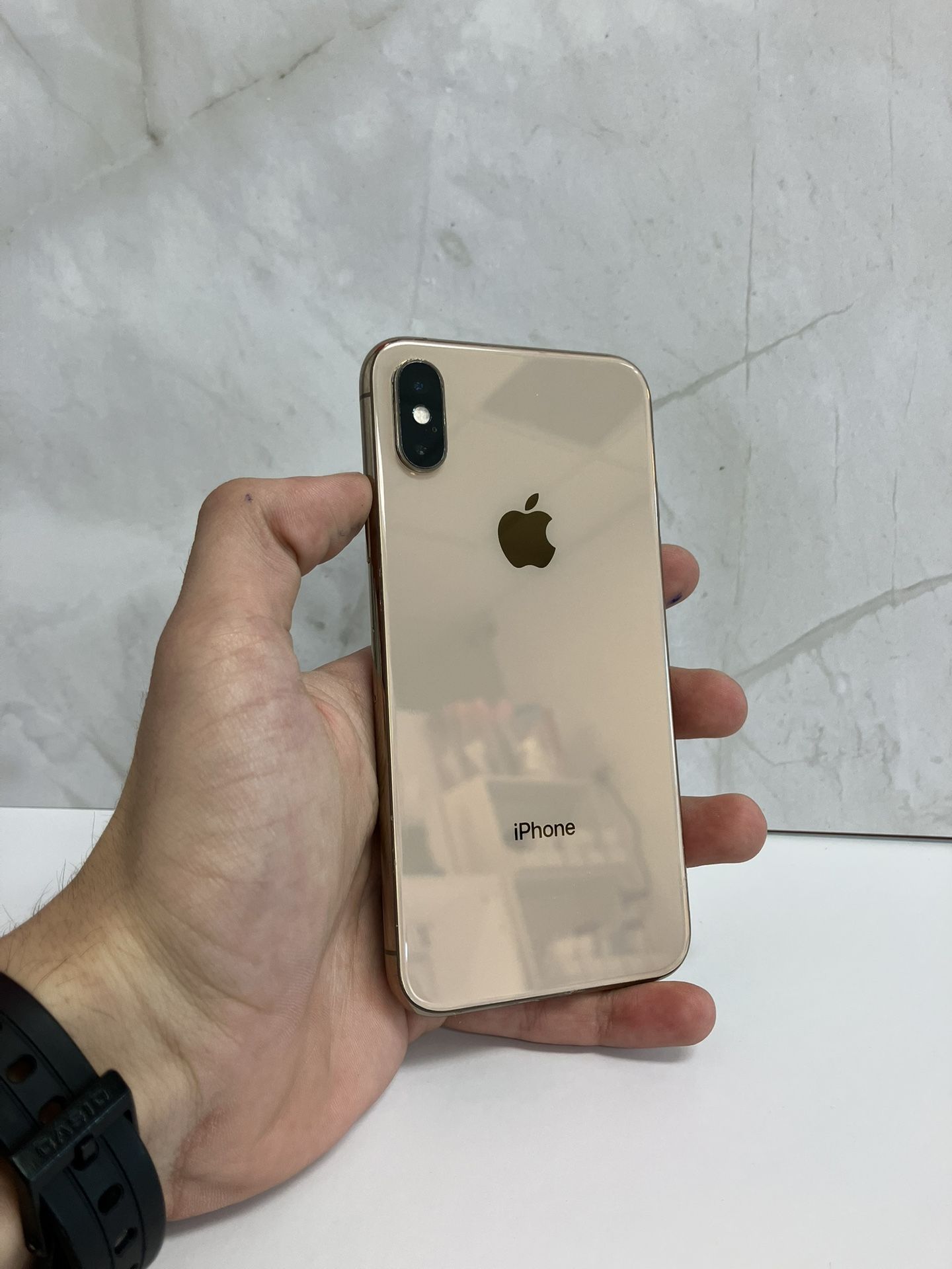 iPhone XS - Unlocked - 256GB