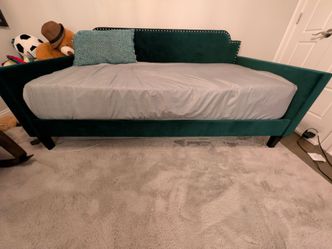 Emerald Velvet Twin Daybed + Mattress Included!