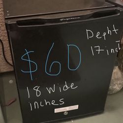 Mini Fridge Perfect condition *