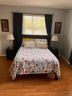 Full size ( double) bed in solid wood with matress and night stands