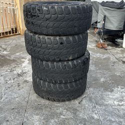 35x12.50 20 Tires Red Dirt Road M/T