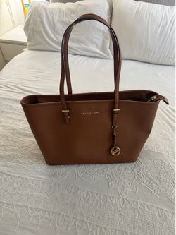 Michael Kors Jet Set Travel Bag