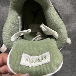 Women's Nike Air Jordan 4 Retro "Seafoam" 