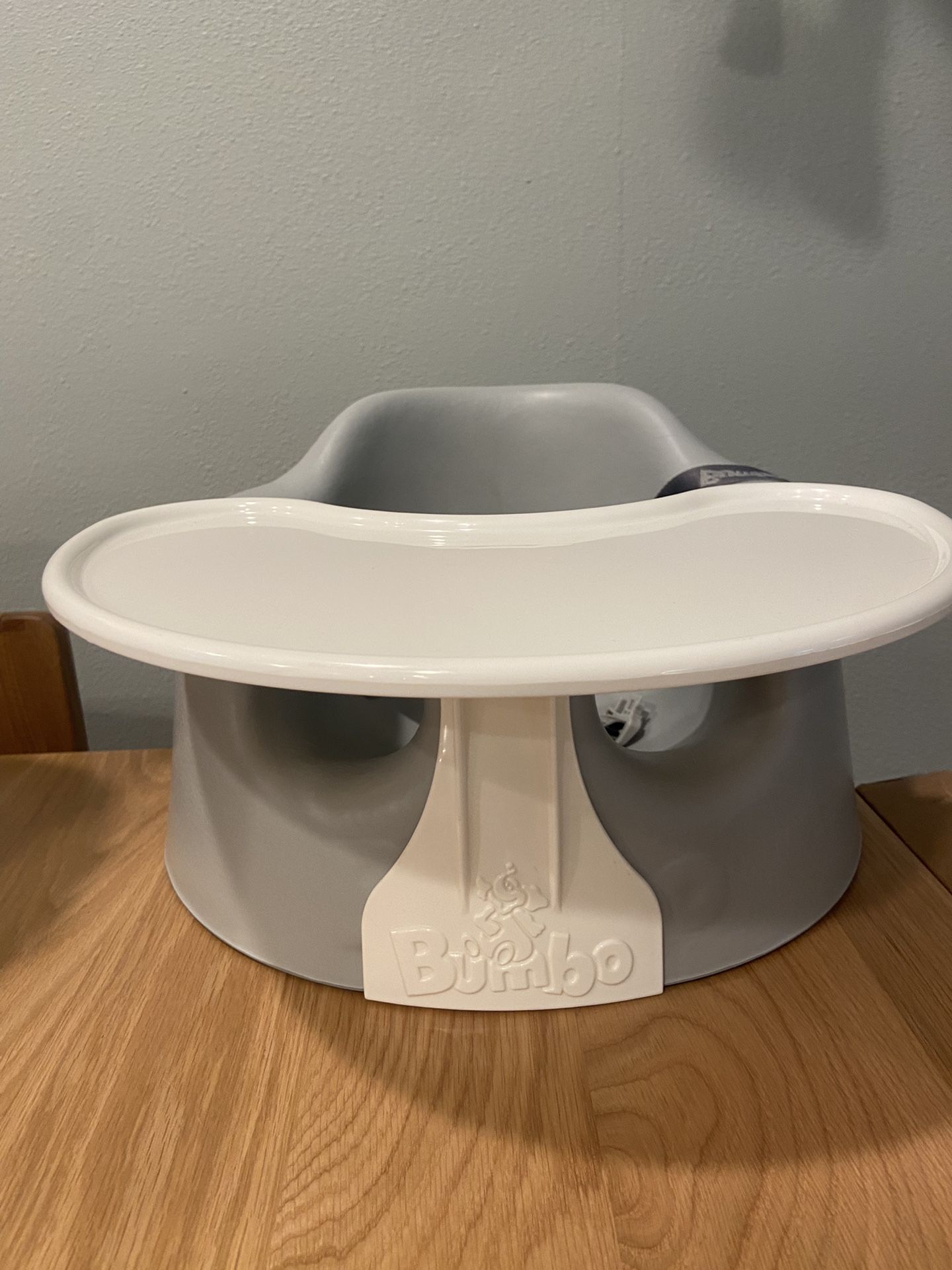 Bumbo With Removable Tray