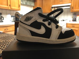 Jordan’s size 6c INFANT