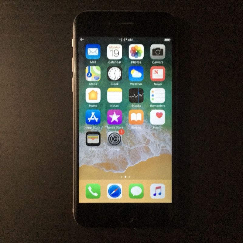 iPhone 6 16GB Unlocked Space Gray I TAKE OFFERS