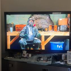 55 inch Samsung plasma TV with remote