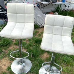 Two Beautiful , White Bar Chairs, One For $15 Two For $25