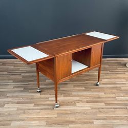 Mid-Century Modern Expanding Rolling Serving Bar Cart, c.1960’s - Delivery Available