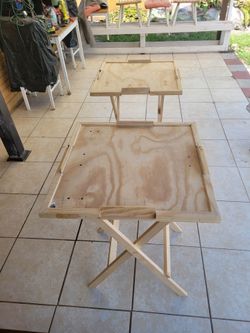 Dominoes Table,  Mesa Para Juego De Dominoes