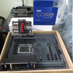 NZXT N7 Z790 ATX Motherboard. Intel Core i9-13900K. Kingston Fury RGB 32GB DDR5