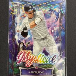 Aaron Judge 2025 Topps Mystical MYS-18 Yankees Insert SP 
