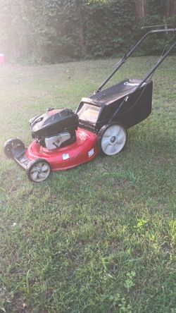 675 Yard machine  mower works