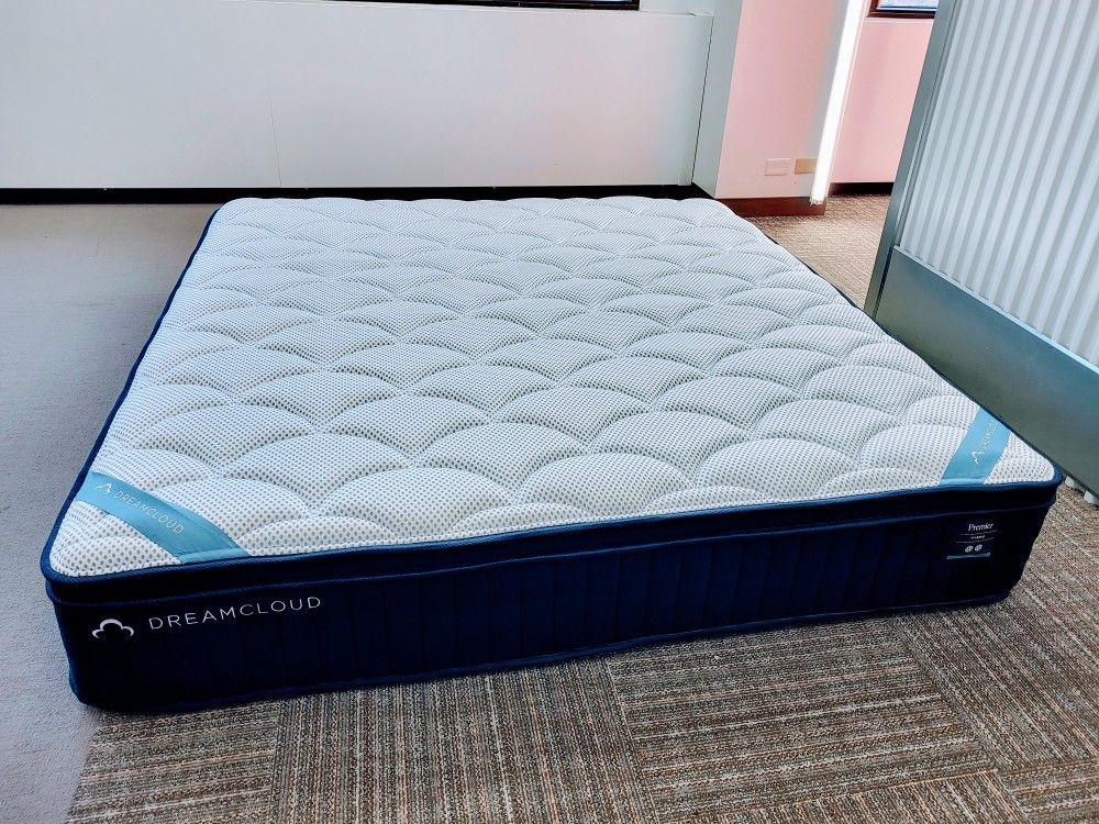 King Size Mattress DreamCloud Premier 13"