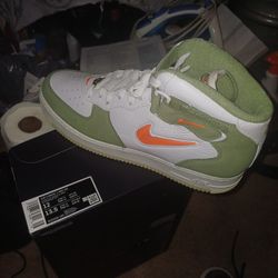 Nke Air Force One's Size 12