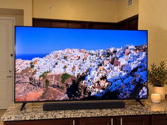 VIZIO 65” 4K UHD Smart TV – Dolby Vision – Excellent Condition