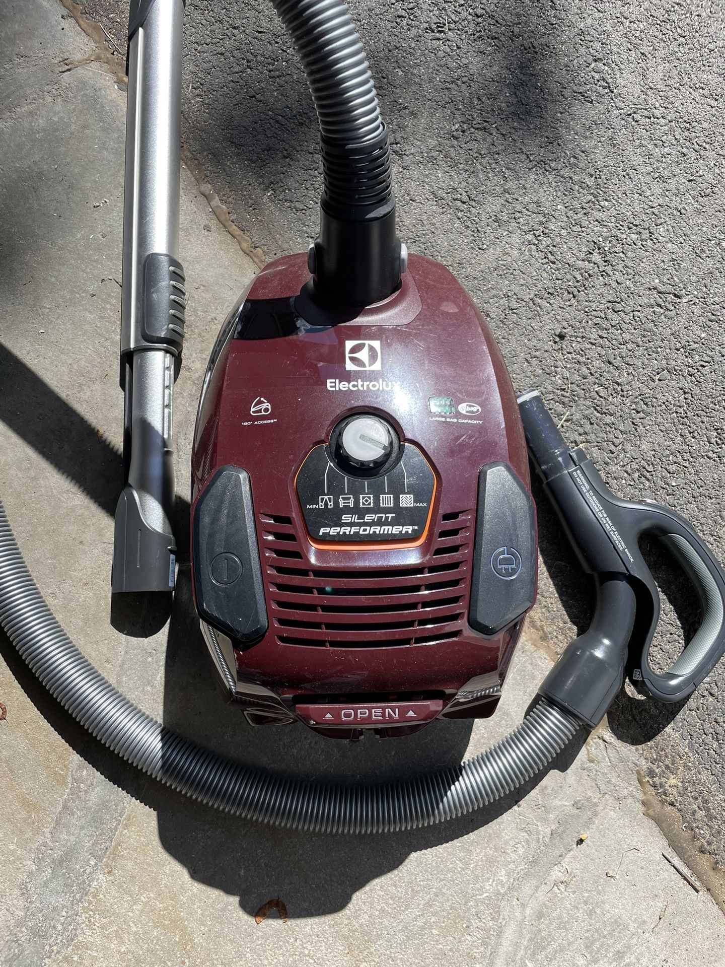 Electrolux Bagged Vacuum