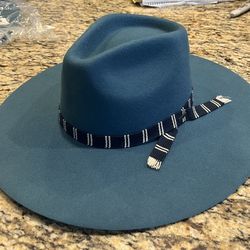 New!!  Tags On Genuine And Brixton Women’s Leigh Felt Packable Hat (Sizes M) $25 (#696)