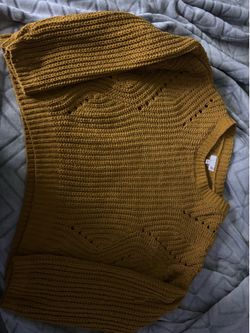 SO brand knitted sweater