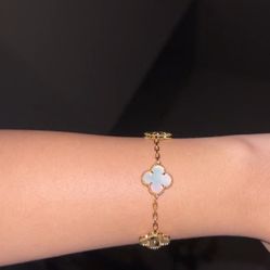 Gold Clover Bracelet