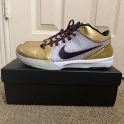 Kobe IV Protos Gold Medals 
