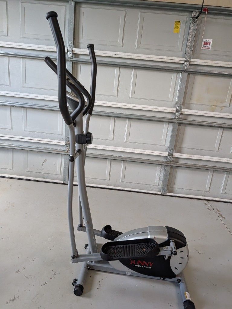 SUNNY ELLIPTICAL MACHINE