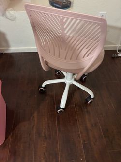 Pink office chair (smaller side)