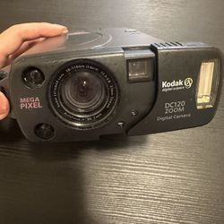 Rare Kodak DC120 Zoom Digital Camera (Vintage 1997)
