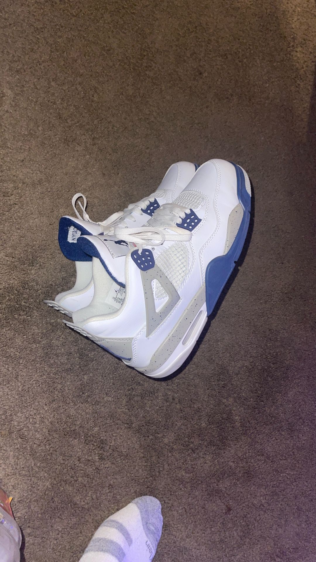 Jordan 4 