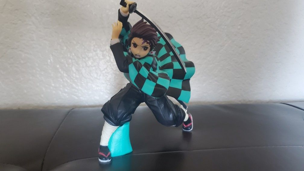 Demon Slayer - Tanjiro Kamado Figure