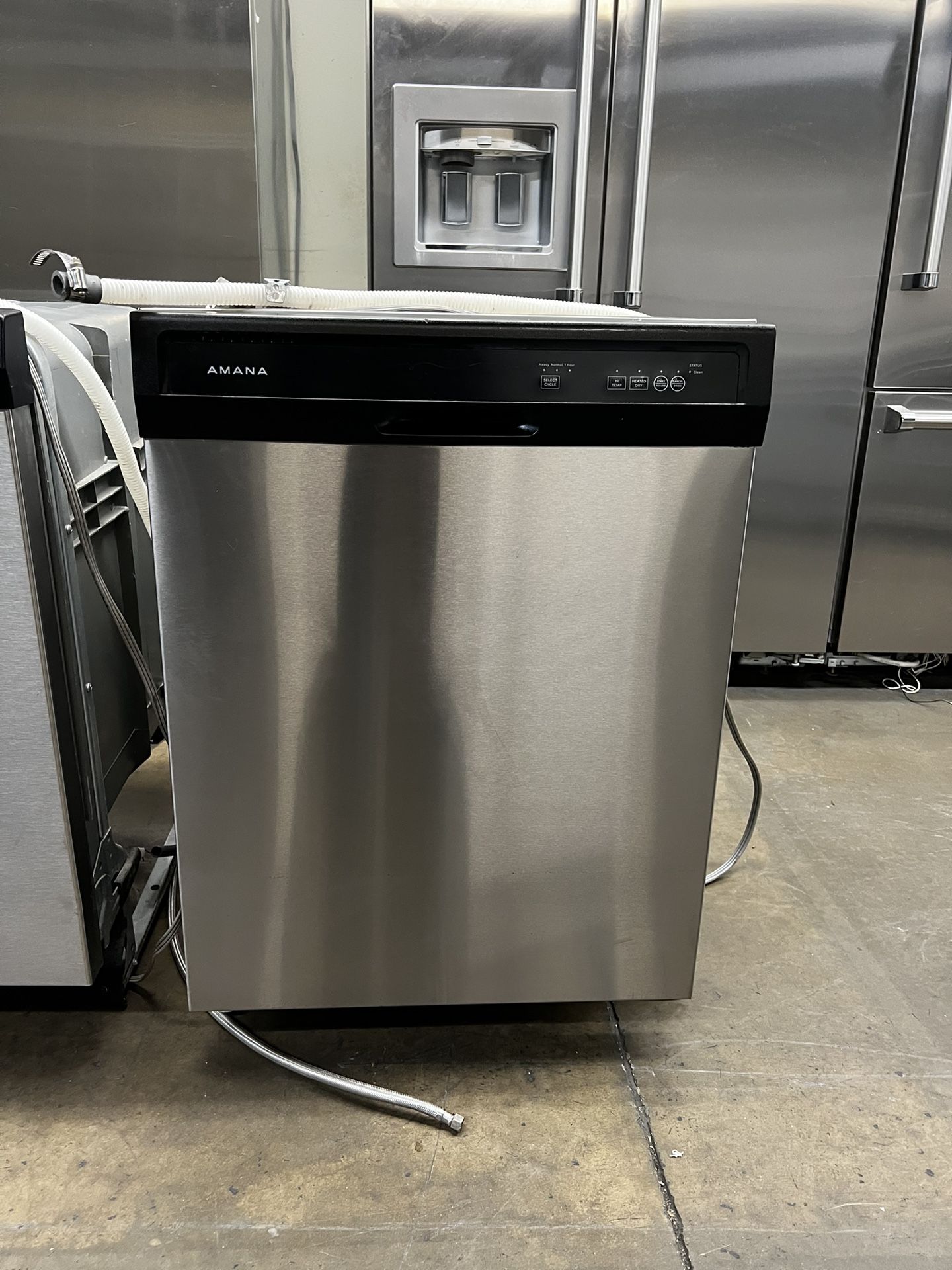 Amana Stainless Steel Built In Dishwasher 24” With Plastic Tub