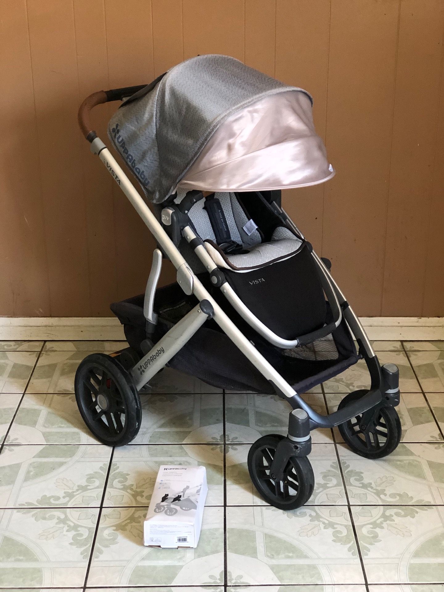 UPPA VISTA BABY STROLLER AND BASSINET!!!!