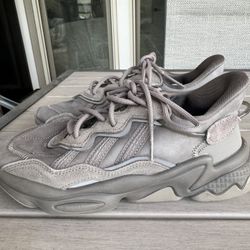 Women’s Adidas Ozweego Sneakers Tennis Shoes Chalky Brown/gray 