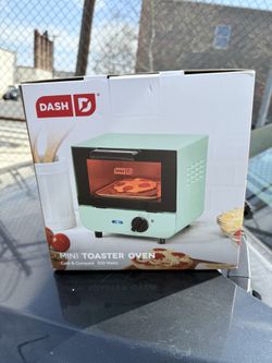 NEW Dash Mini Toaster Oven Aqua 1 Slice Compact Countertop Toast Bagel Pizza Dorm RV