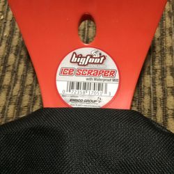 Ice Scraper with Mitt
